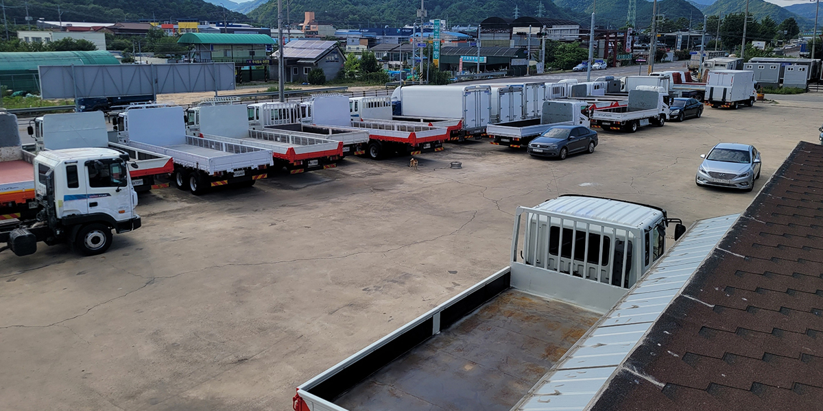 20251126102233_bEUwAme0.jpg_carousel_대구중고트럭 우영트럭매매상사_대구트럭,우영트럭,중고화물차,대구,경남,경북,부산,울산,화물차매매,개별화물,2.5톤,3.5톤,4.5톤,5톤,7.5톤매매전문