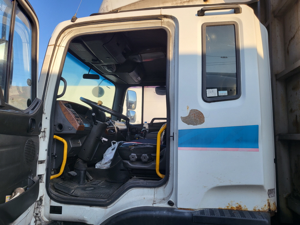 /user/w/wytruck/editor/2512/5849579bf1a1ca5c2fc4559671941520_1765781772_5378.jpg 이미지크게보기