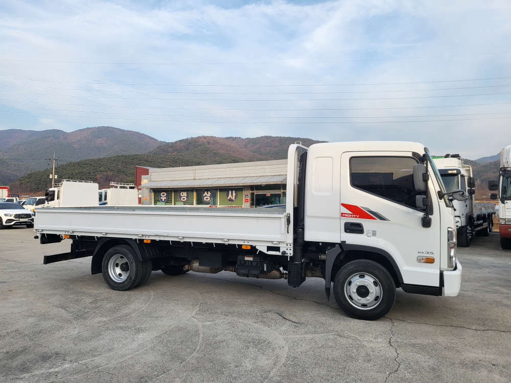 /user/w/wytruck/editor/2512/eb459fc2aec870bed909c69ad8287b00_1765351641_5003.jpg 이미지크게보기