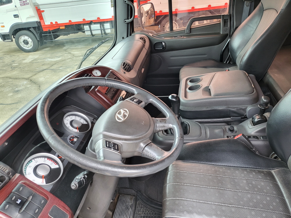 /user/w/wytruck/editor/2512/ef7ad64442c4305a358923ffe668aaf1_1766551896_4525.jpg 이미지크게보기