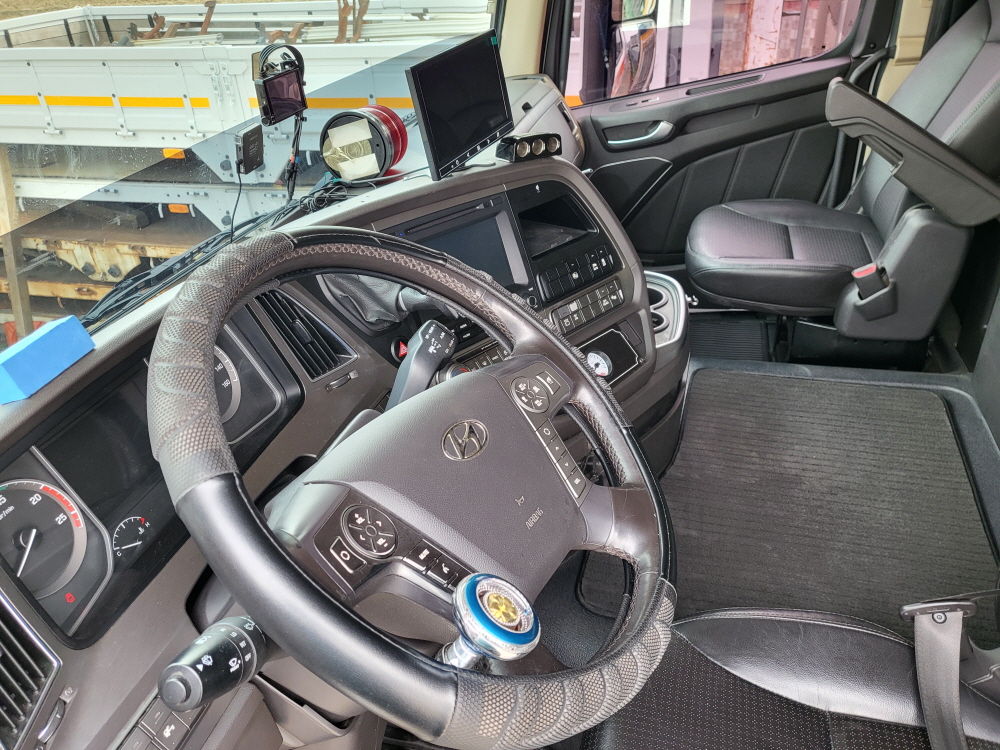 /user/w/wytruck/editor/2603/a66bb150b163d26d38c2cb554cdbbe88_1774407069_0331.jpg 이미지크게보기